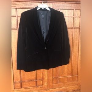 Classic Black velvet blazer
